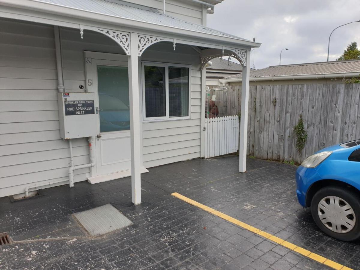 At Eden Park Motel Auckland Eksteriør bilde