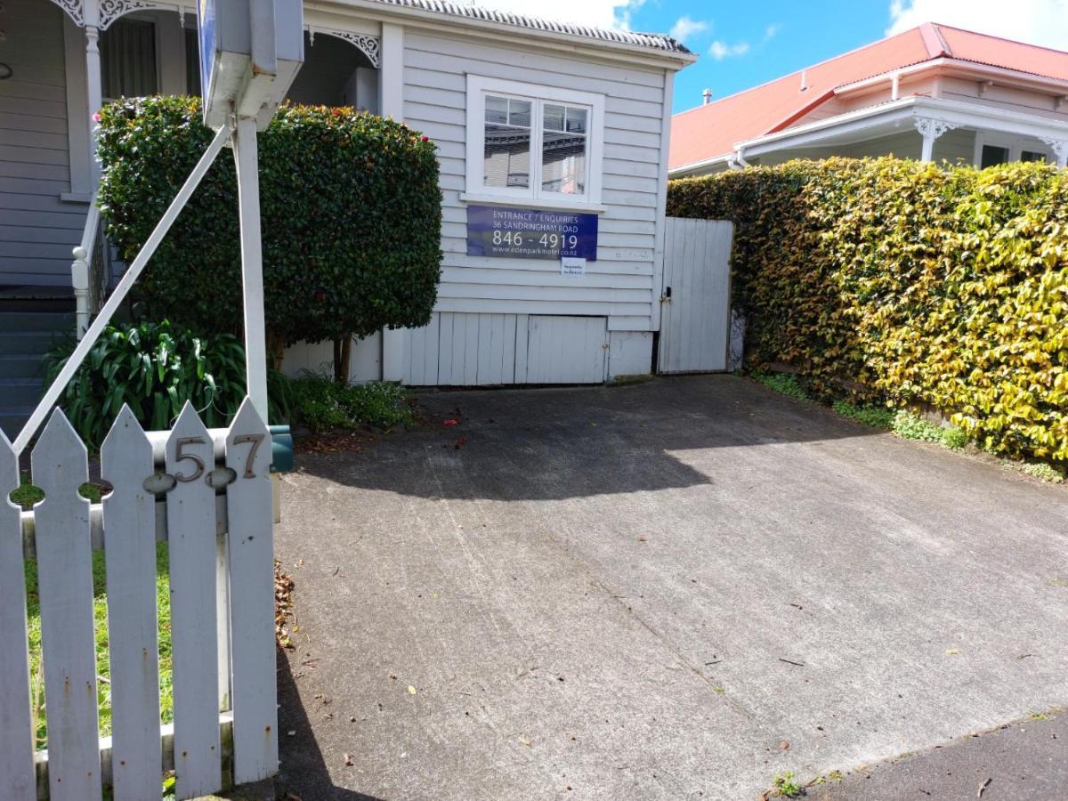 At Eden Park Motel Auckland Eksteriør bilde