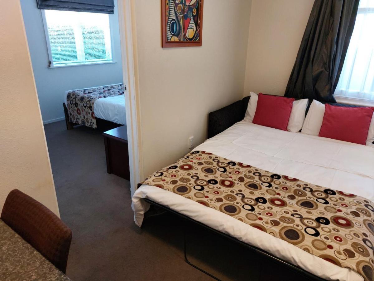 At Eden Park Motel Auckland Eksteriør bilde