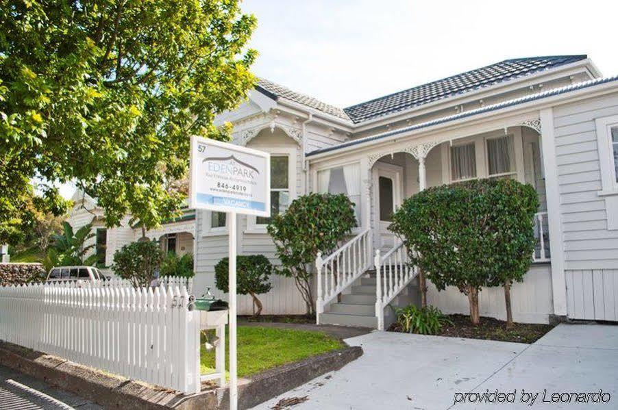 At Eden Park Motel Auckland Eksteriør bilde